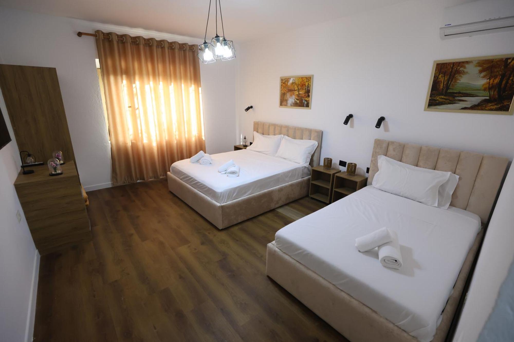 Vila Alizee Hotel Tiranë Ngoại thất bức ảnh