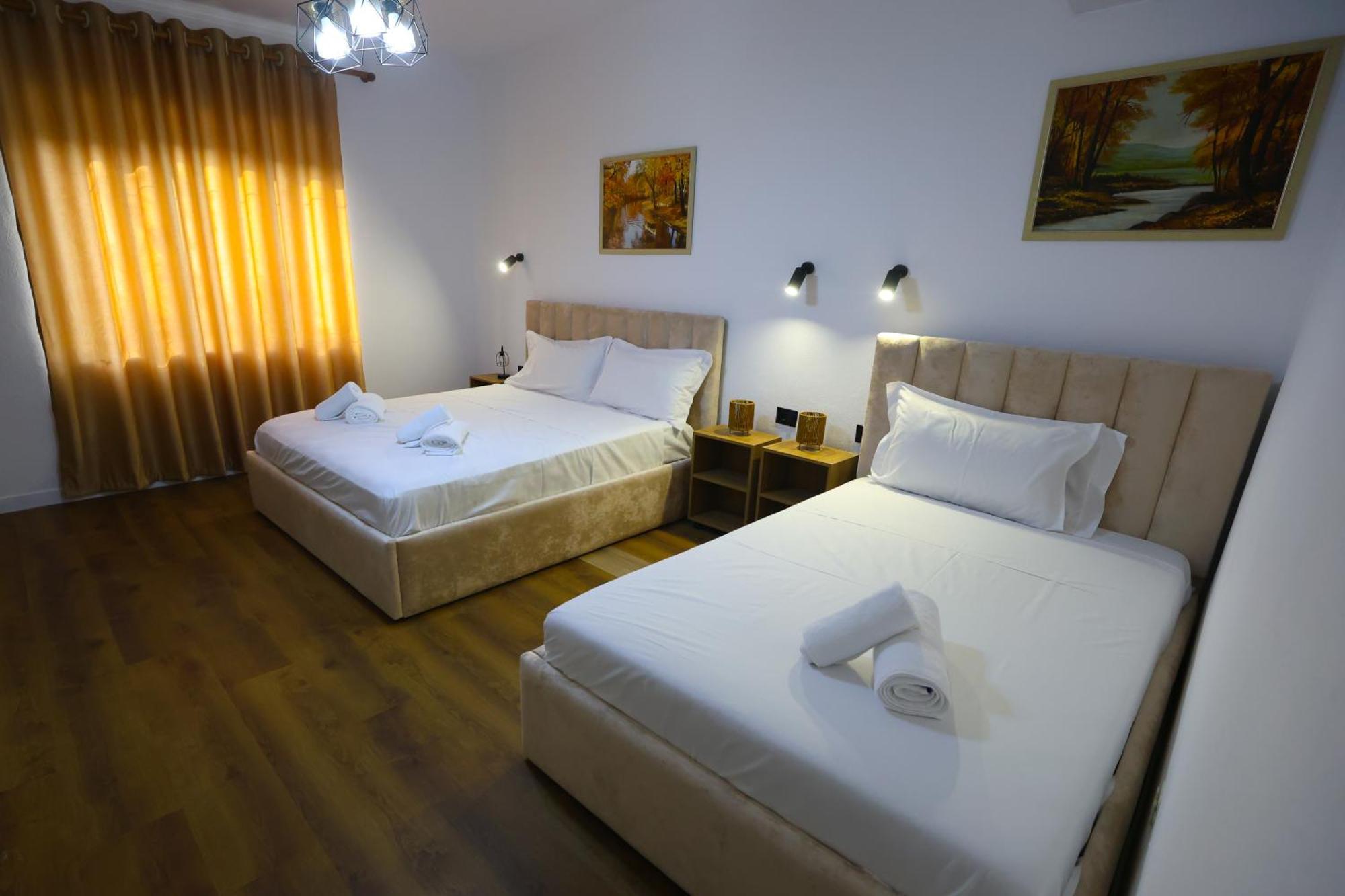 Vila Alizee Hotel Tiranë Ngoại thất bức ảnh