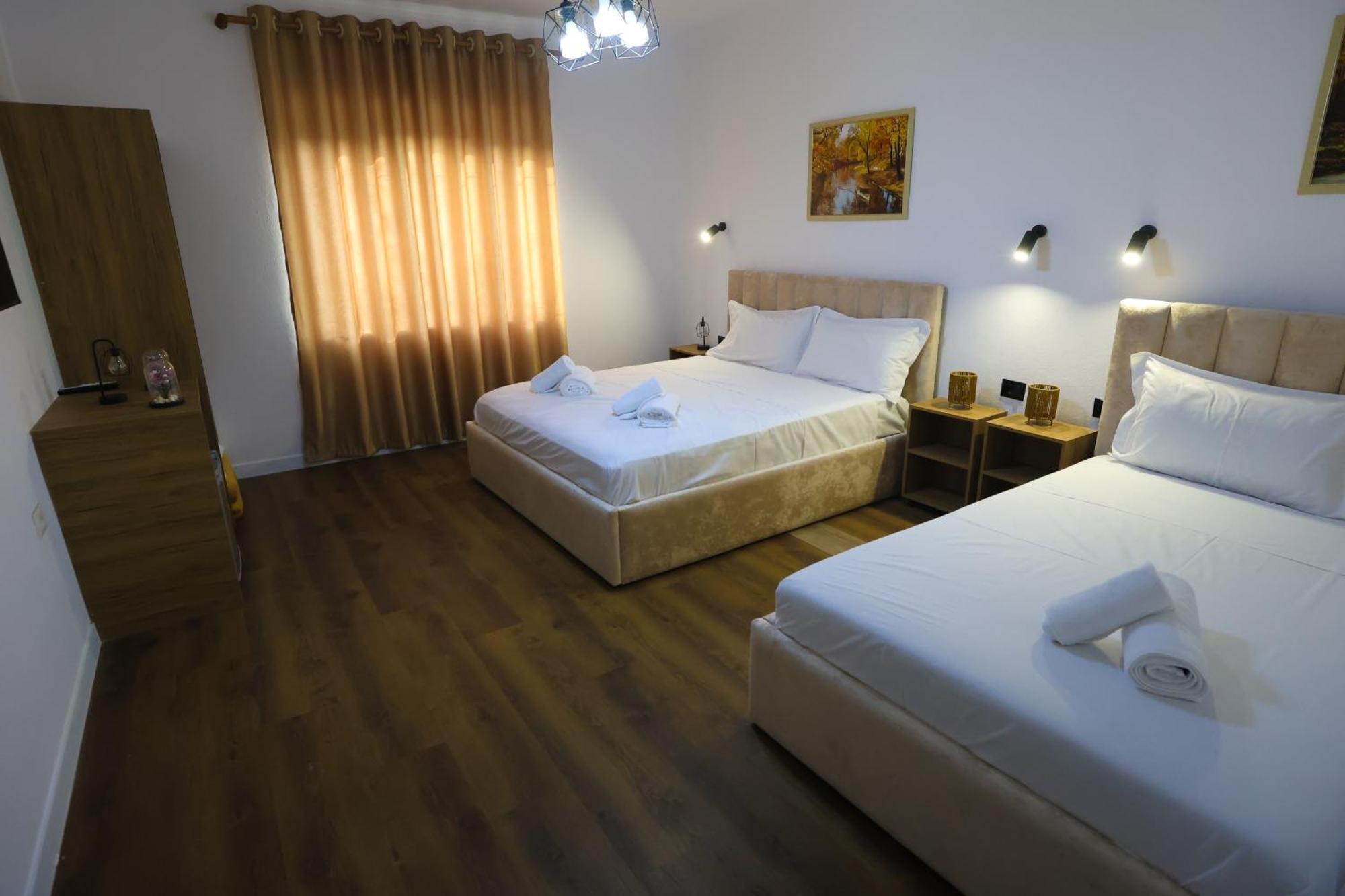 Vila Alizee Hotel Tiranë Ngoại thất bức ảnh
