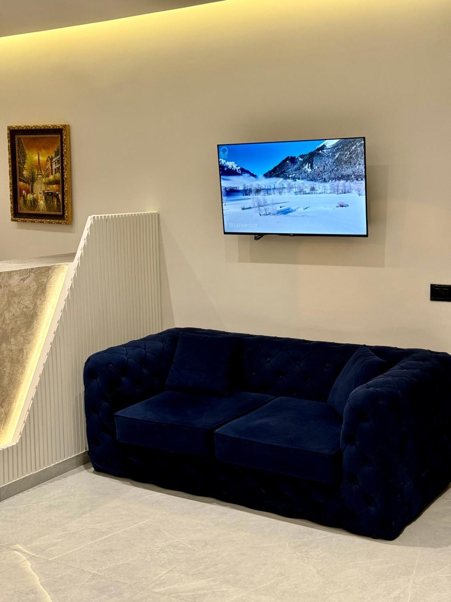 Vila Alizee Hotel Tiranë Ngoại thất bức ảnh